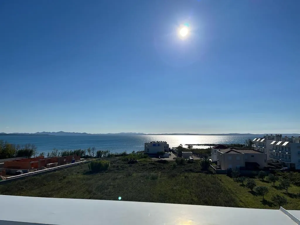 Bernhard Apartment Privlaka  Croatia